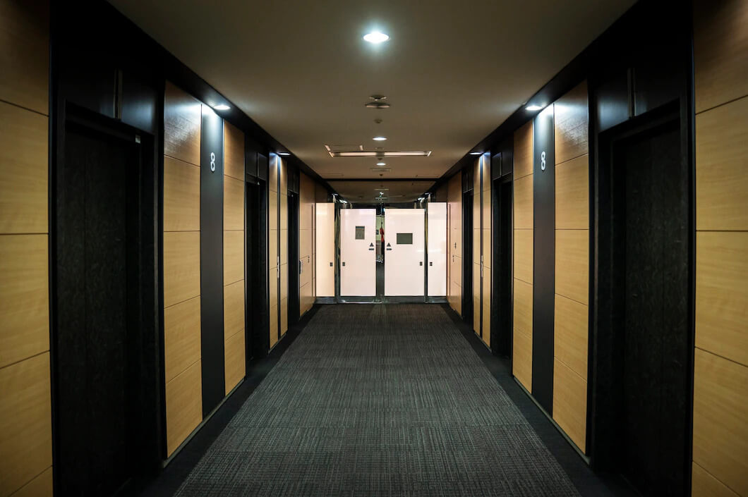 hallway-hotel_23-2149397565